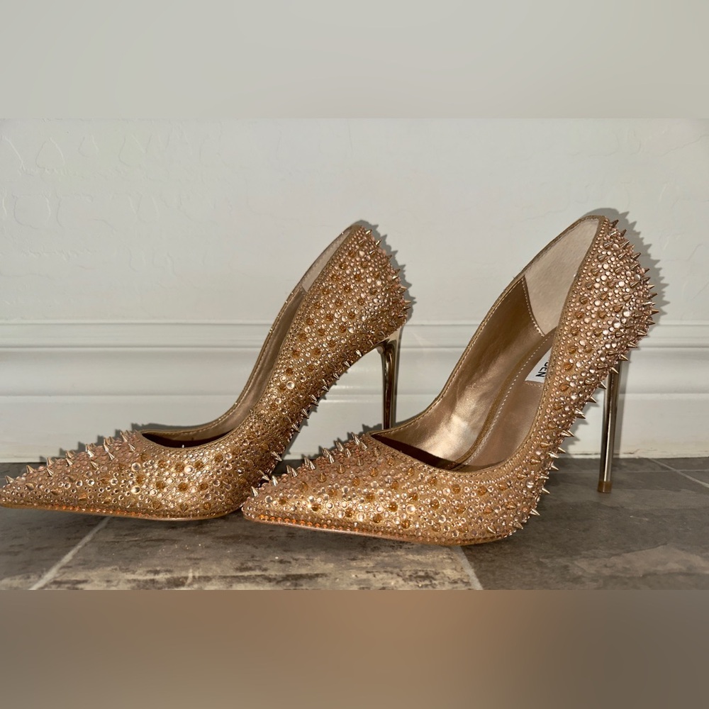 STEVE MADDEN VARIOUS ROSE GOLD STILETTO HEEL SIZE 7.5